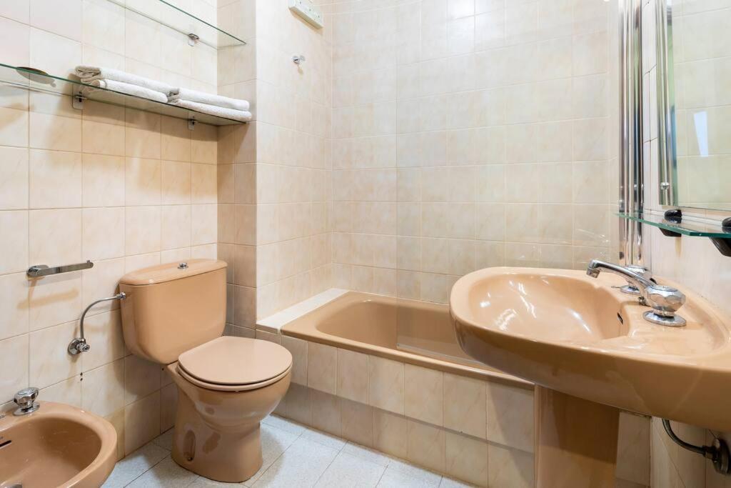 Apartamento Centro De Vigo Con Paking Gratuito ภายนอก รูปภาพ